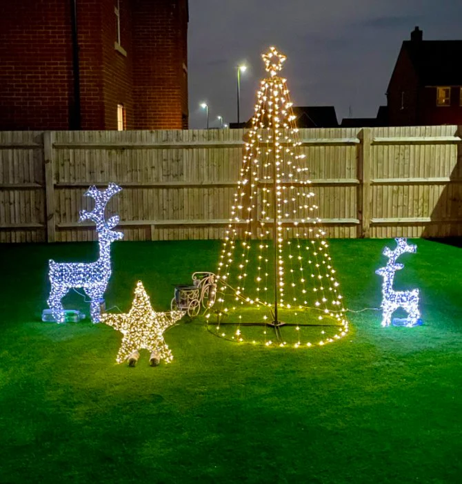 Festive Outdoor Light Up Tree - 2.1m Tall - Image 4