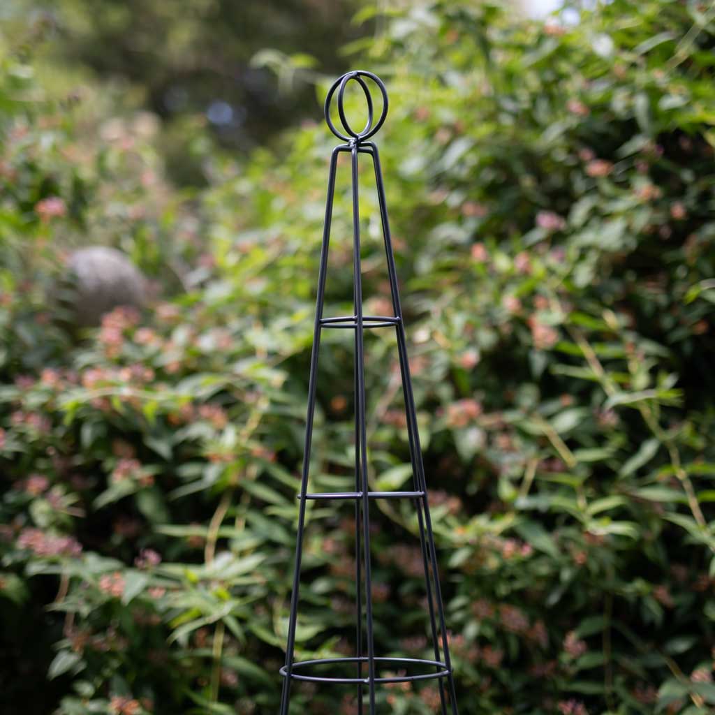 Elegance Salisbury Obelisk - Image 4