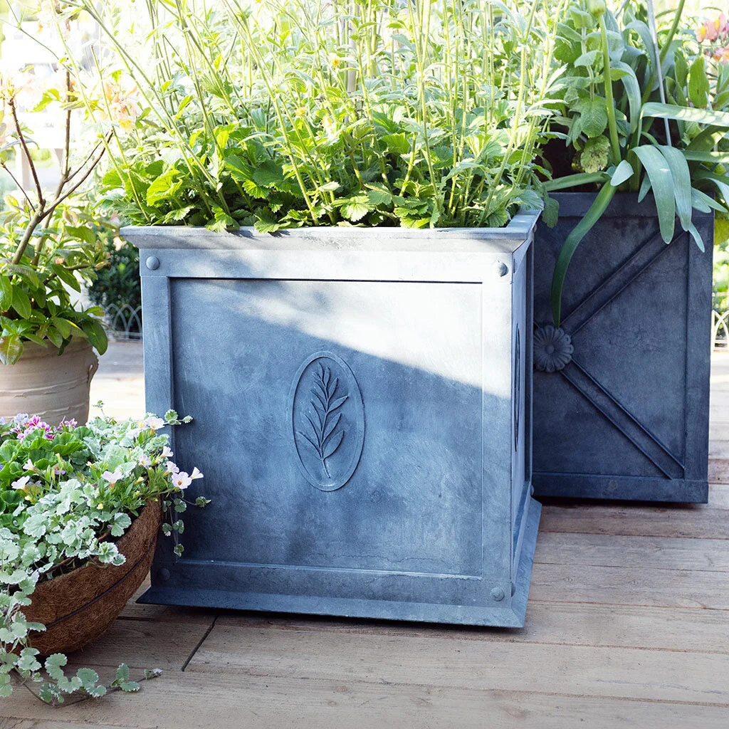 Tuscan Zinc Planter - Image 3